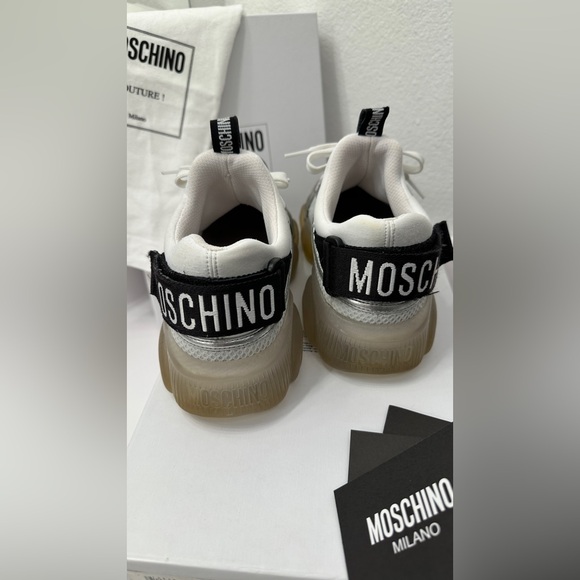 Moschino Teddy Run sneakers with strap - Picture 8 of 12